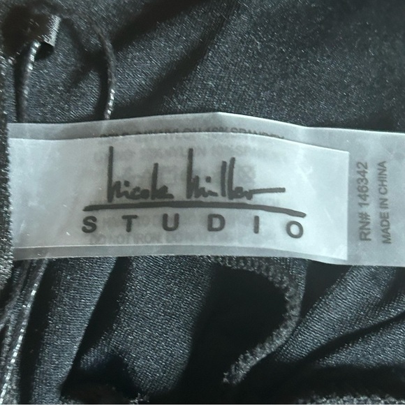 NWT Nicole Miller black one piece swimsuit Large Deep V Adjustable Steaps - Picture 7 of 9